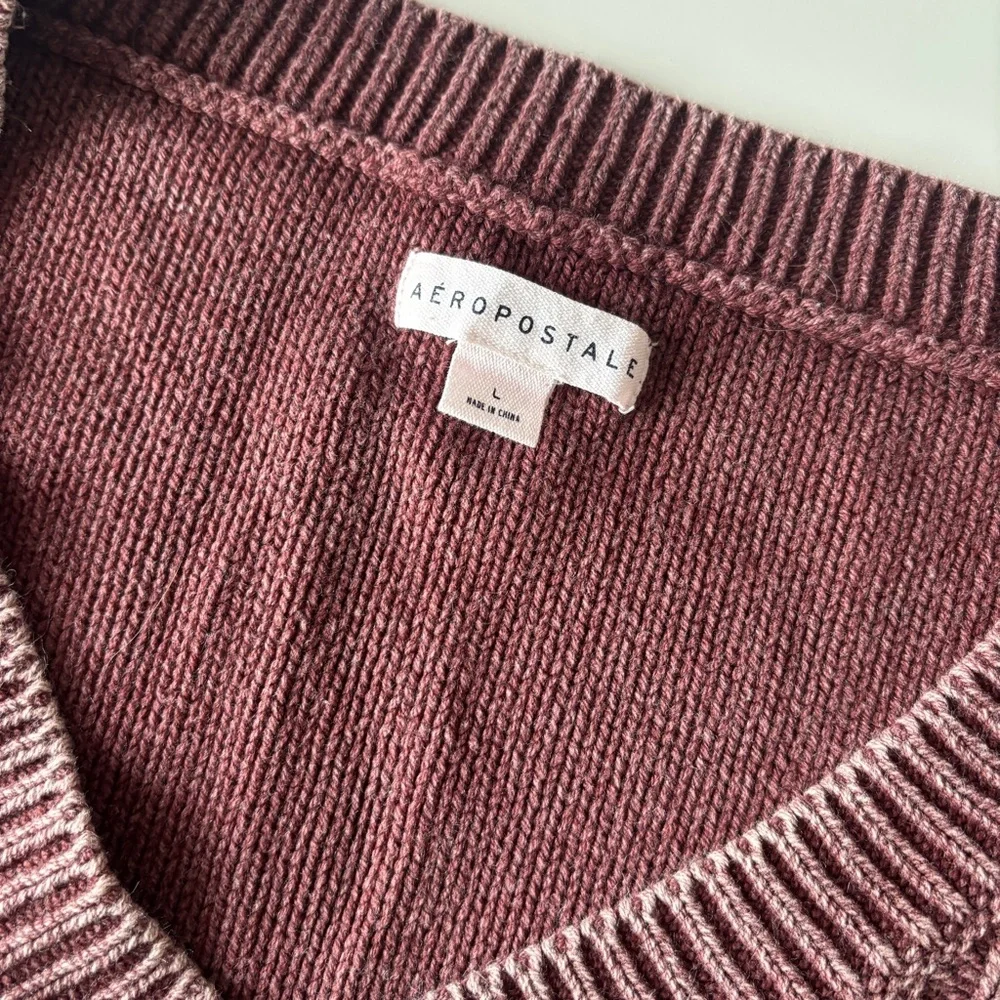 Aeropostale Cropped Cable Knit Sweater, Size L - Picture 5 of 8